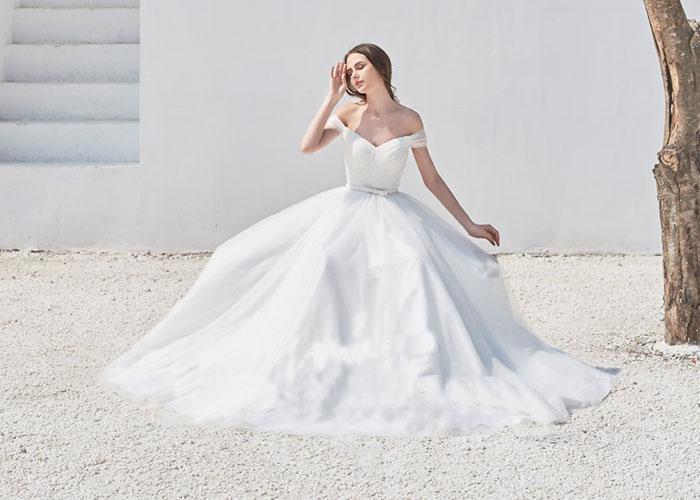 Top 5 mẫu váy cưới theo phong cách cổ điển dành cho cô dâu khi tổ chức đám cưới