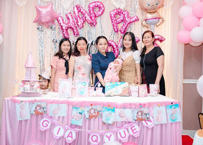 Cách set up tiệc thôi nôi tại nhà “chuẩn không cần chỉnh” cho con yêu